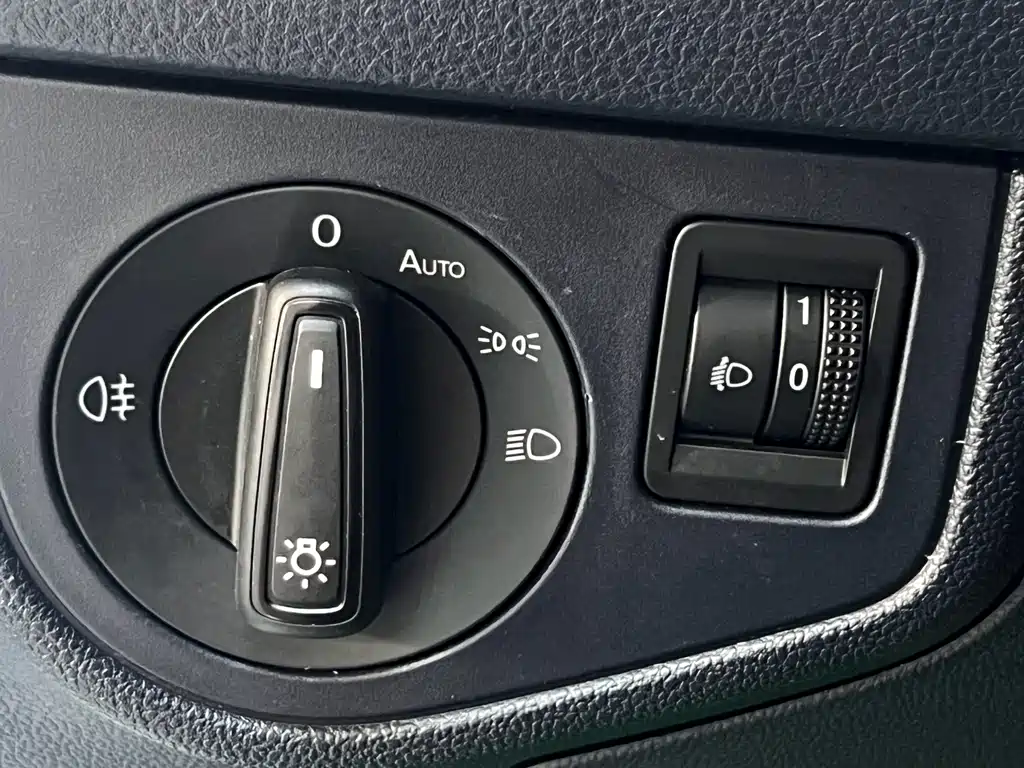 Volkswagen Lavida — миниатюра 14