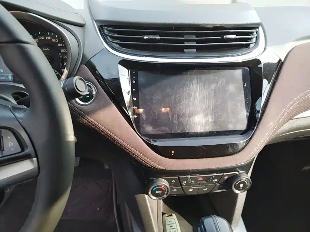 Chevrolet Malibu — миниатюра 13