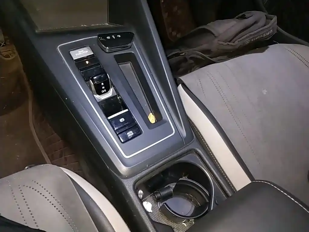 Volkswagen Golf — миниатюра 14