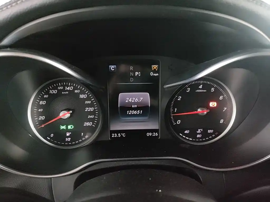 Mercedes-Benz C-Class — миниатюра 12