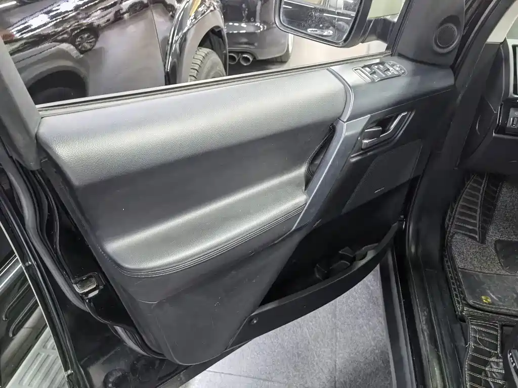 Land Rover Freelander 2 — миниатюра 6