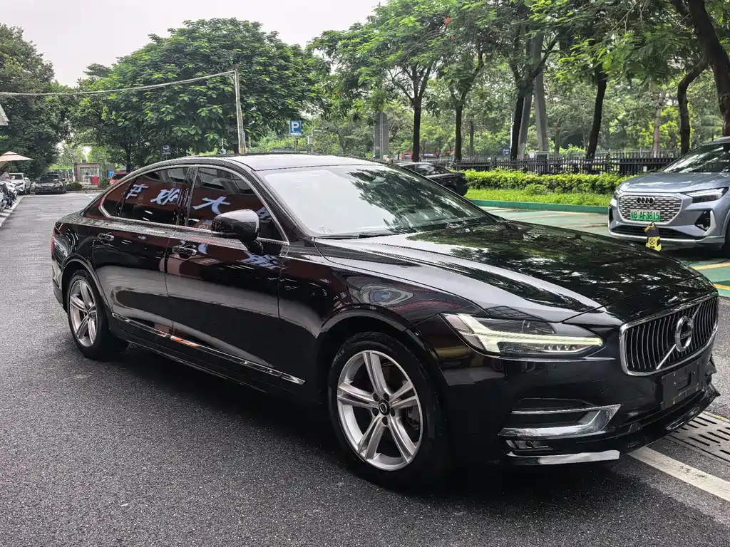 Volvo S90 — миниатюра 4
