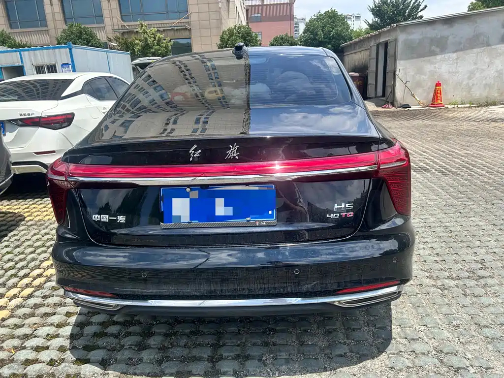 Hongqi H5 2025 2.0T AT