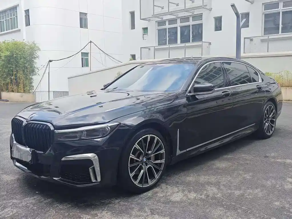 BMW 7 Series 7 2016 730Li Lead