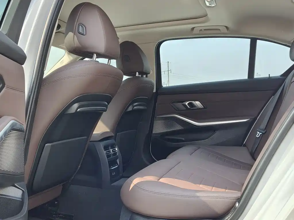 BMW 3 Series — миниатюра 5