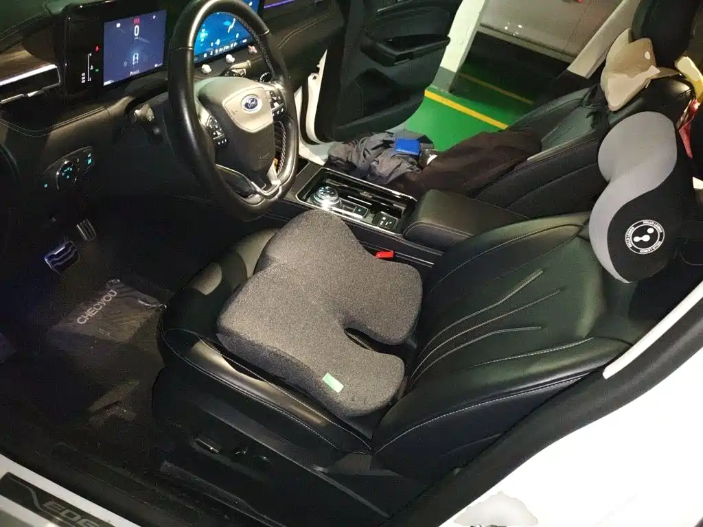 Ford Edge — миниатюра 11