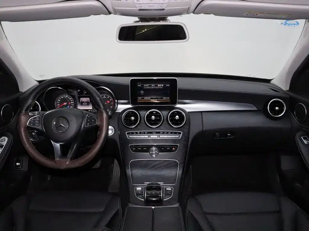 Mercedes-Benz C-Class — миниатюра 15
