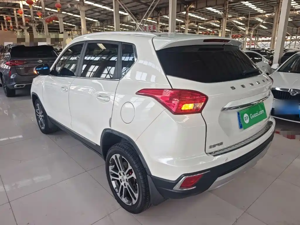 BAIC Senova X35 — миниатюра 5
