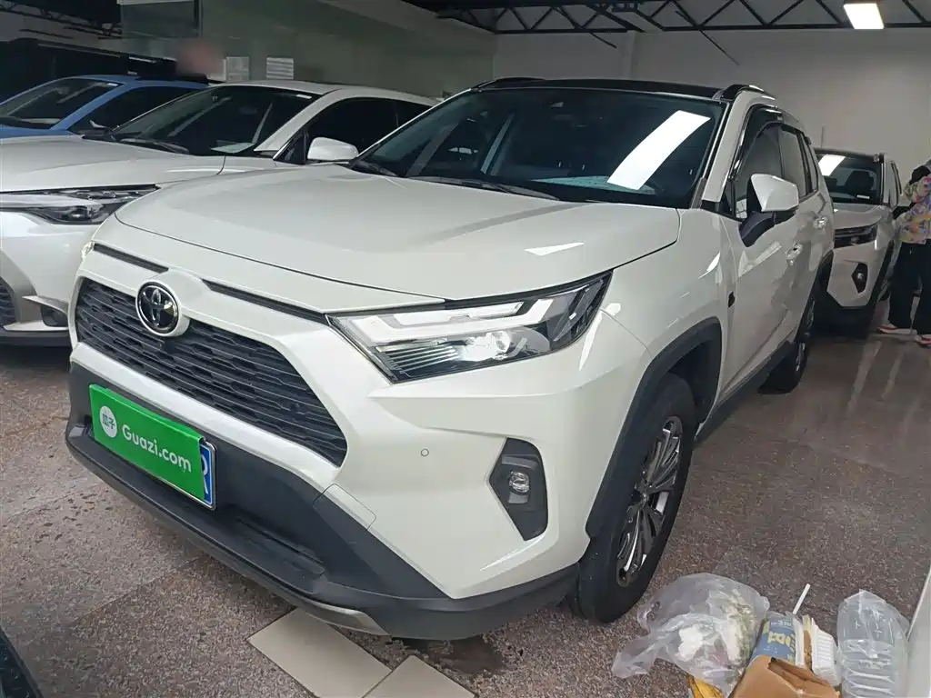 Toyota RAV4 2024