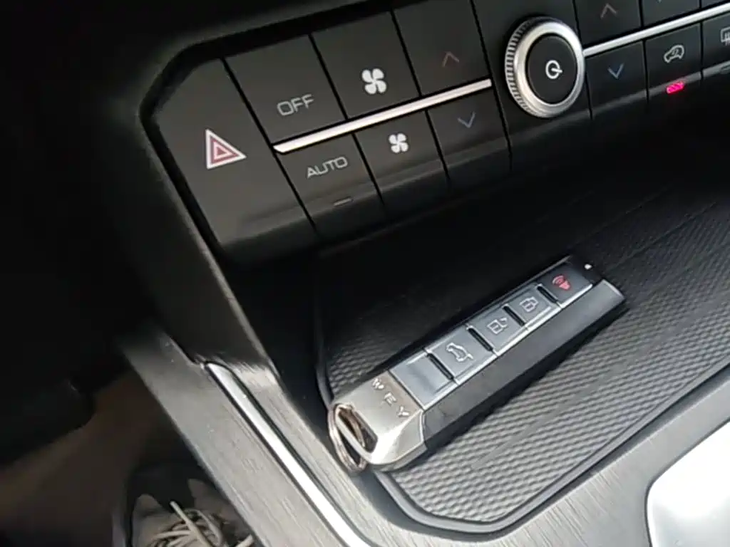 Wey Wey VV6 — миниатюра 9