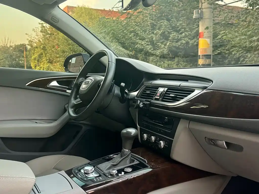 Audi A6L — миниатюра 7
