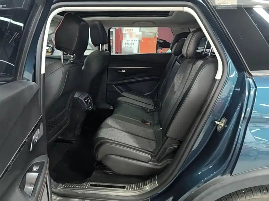 Peugeot 5008 — миниатюра 17