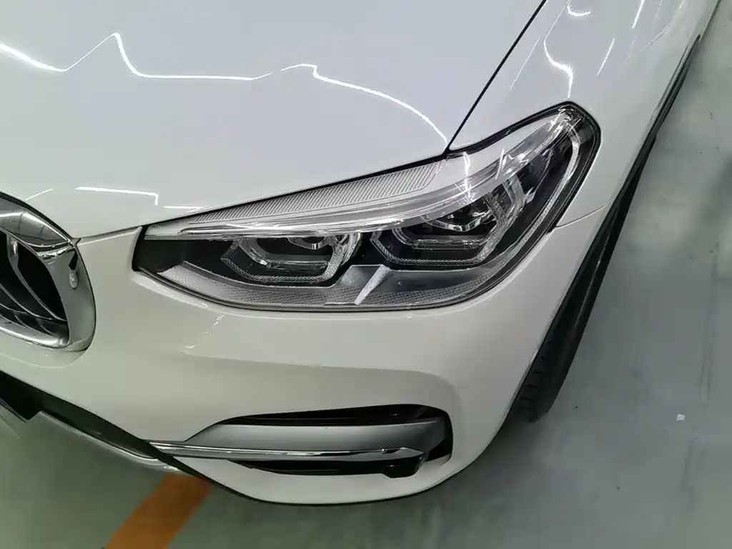 BMW X3 — миниатюра 24