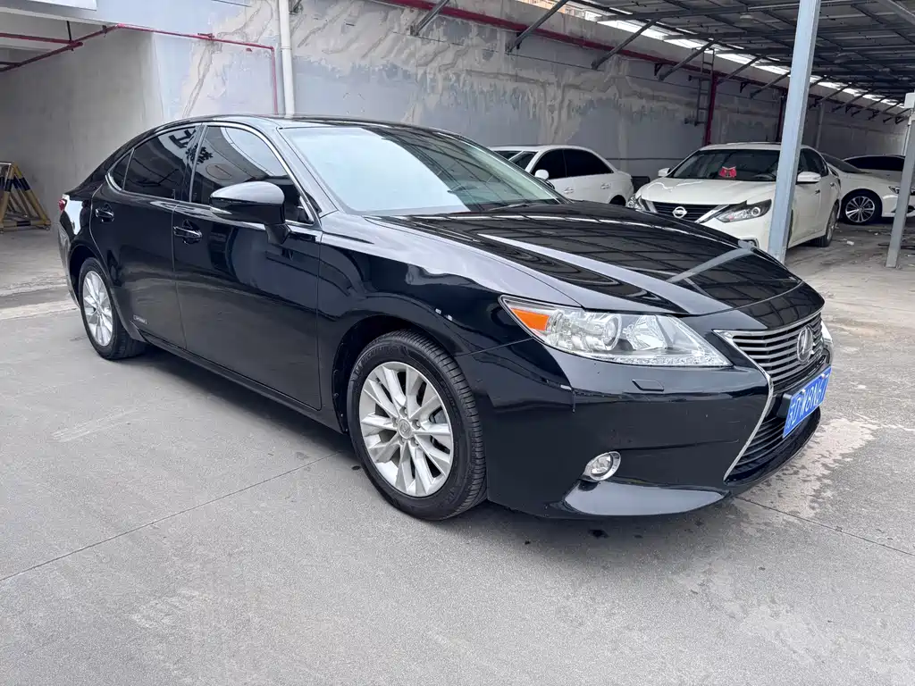 Lexus ES — миниатюра 3