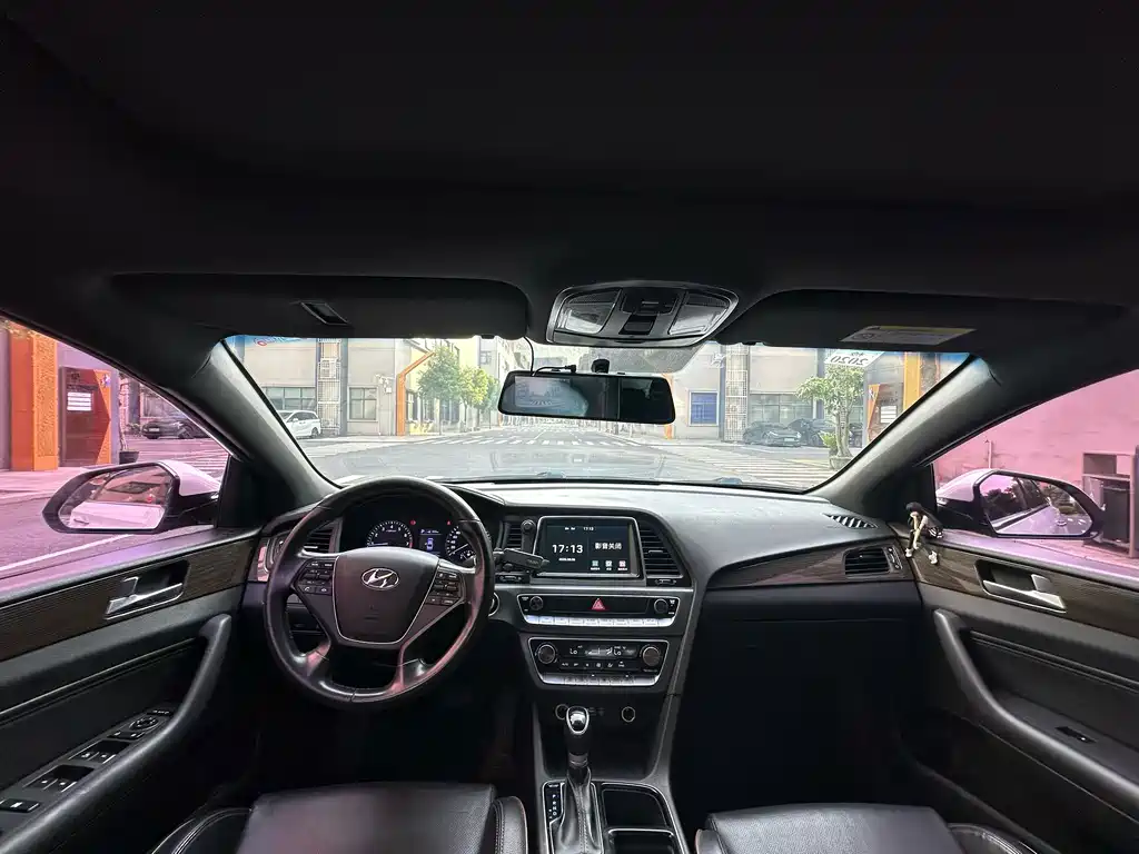 Hyundai Sonata — миниатюра 6