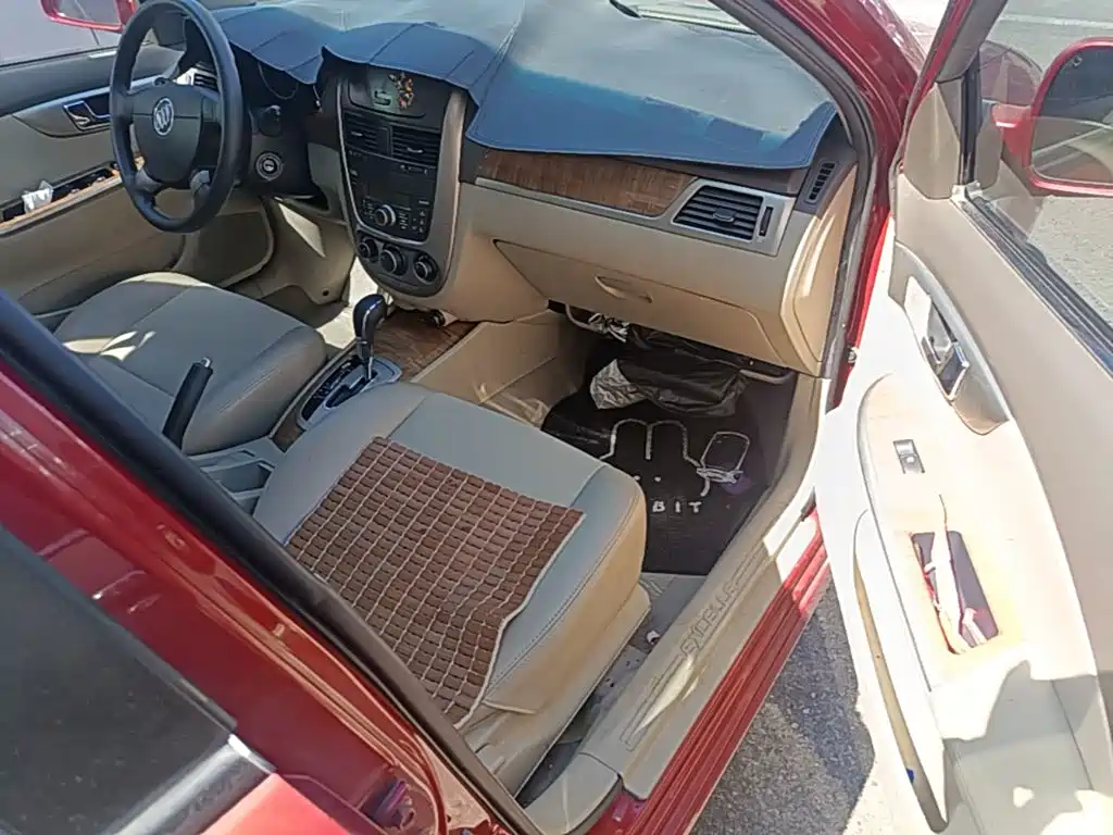 Buick Excelle — миниатюра 9