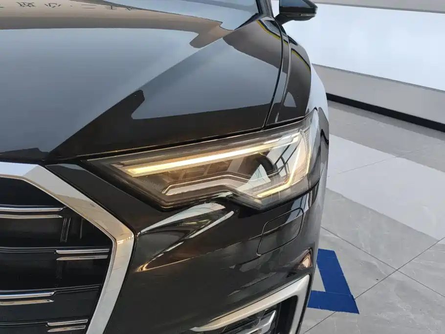 Audi A6L — миниатюра 5