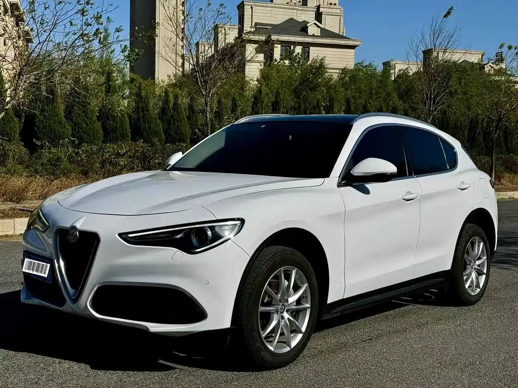 Купить Alfa Romeo Stelvio