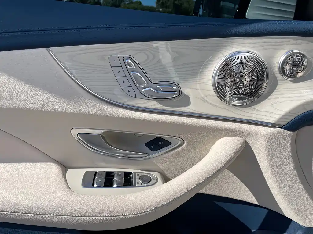 Mercedes-Benz E-Class (Import) — миниатюра 8