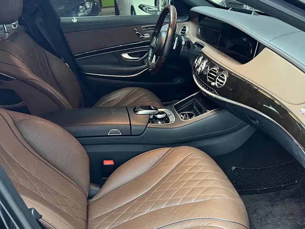 Mercedes-Benz S-Class — миниатюра 7