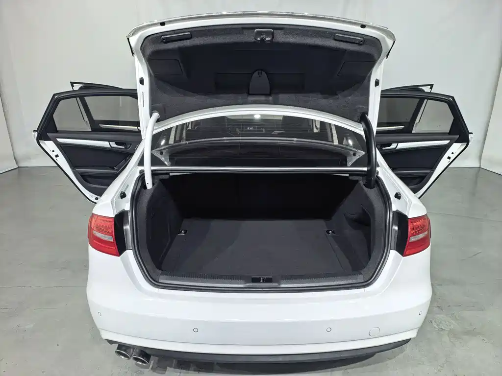 Audi A4L — миниатюра 10