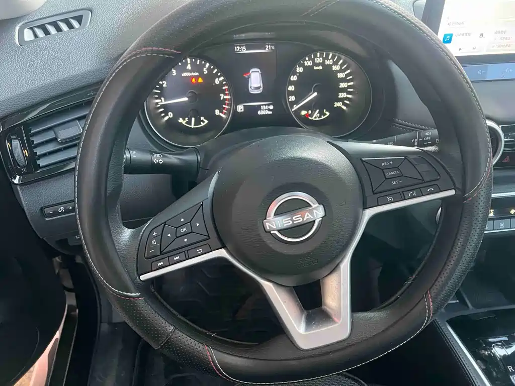 Nissan X-Trail — миниатюра 4