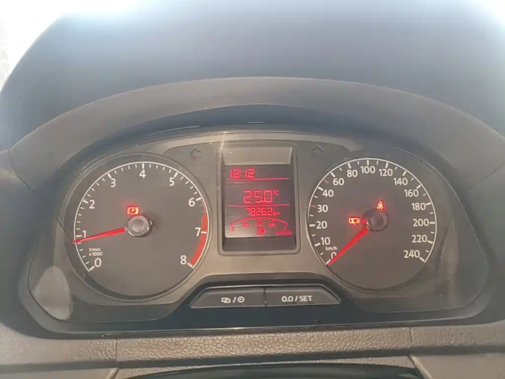 Volkswagen Jetta — миниатюра 12