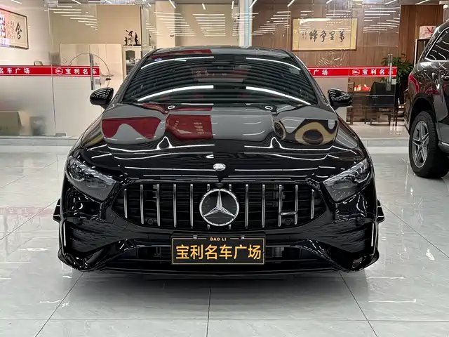 MERCEDES-BENZ  A CLASS AMG 2025