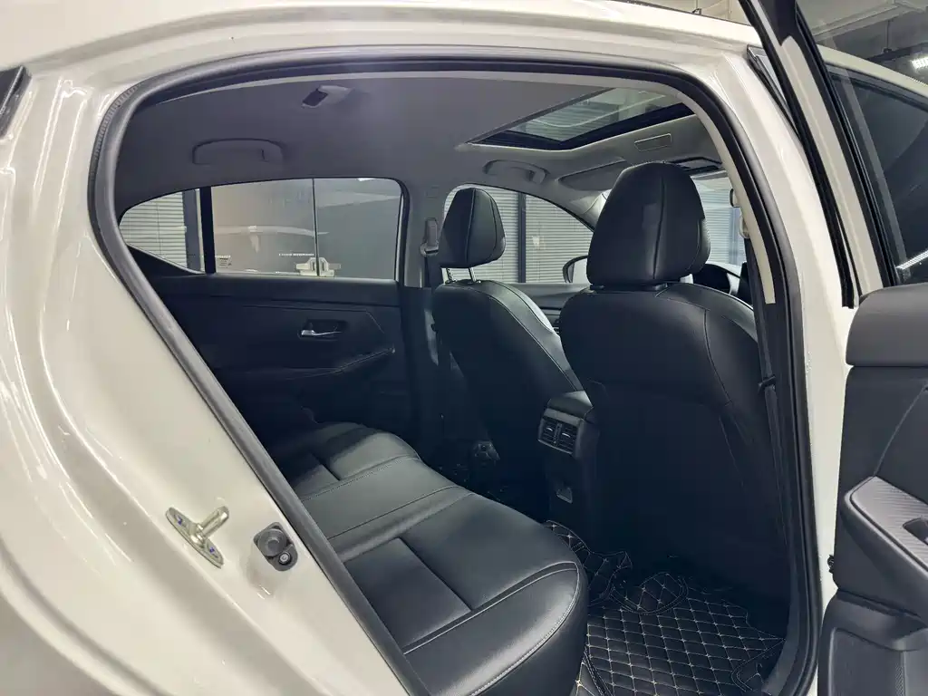 Nissan Sylphy — миниатюра 13