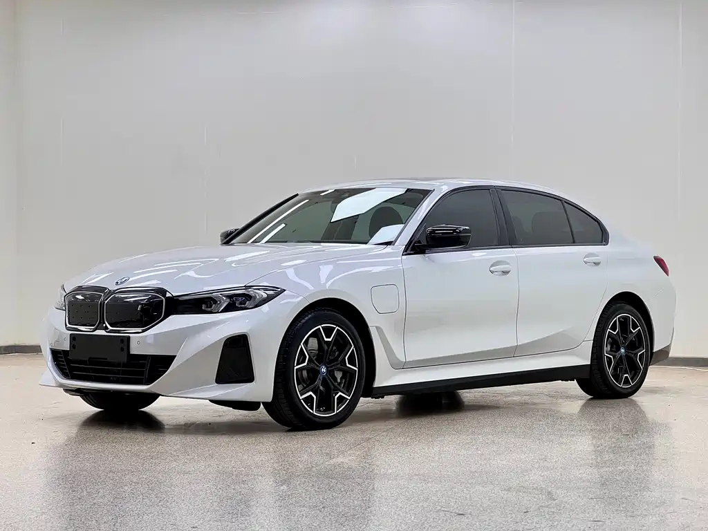 BMW i3 2024