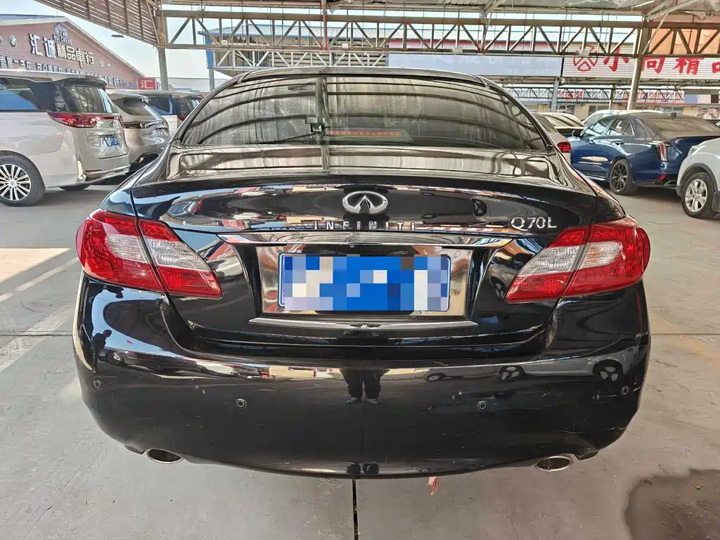 Infiniti Q70 — миниатюра 2
