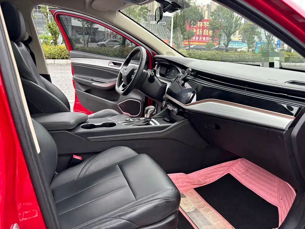 Chery 5 PLUS 2021 1.5L CVT PLUS