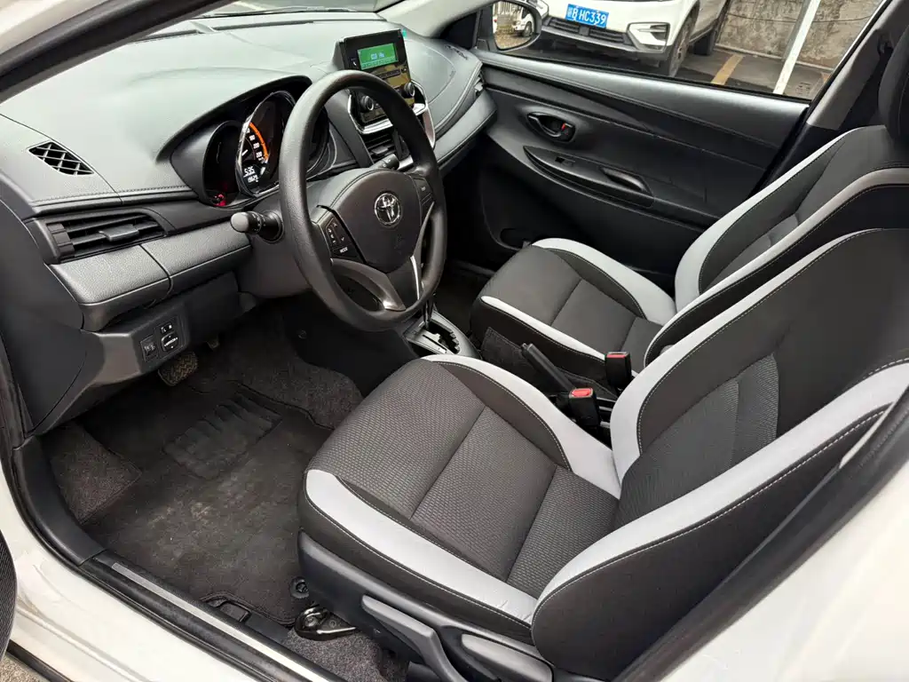 TOYOTA YARIS L ZHIXUAN