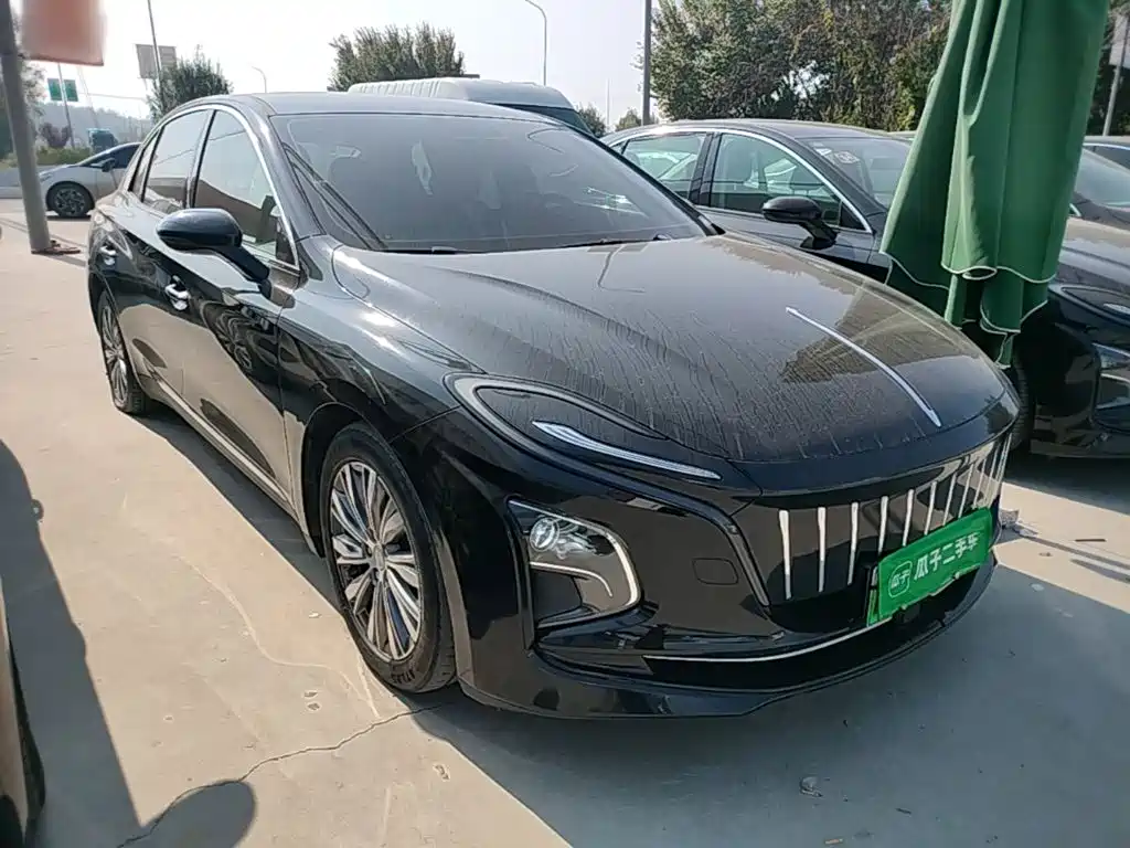 Hongqi Hongqi E-QM5 — миниатюра 4