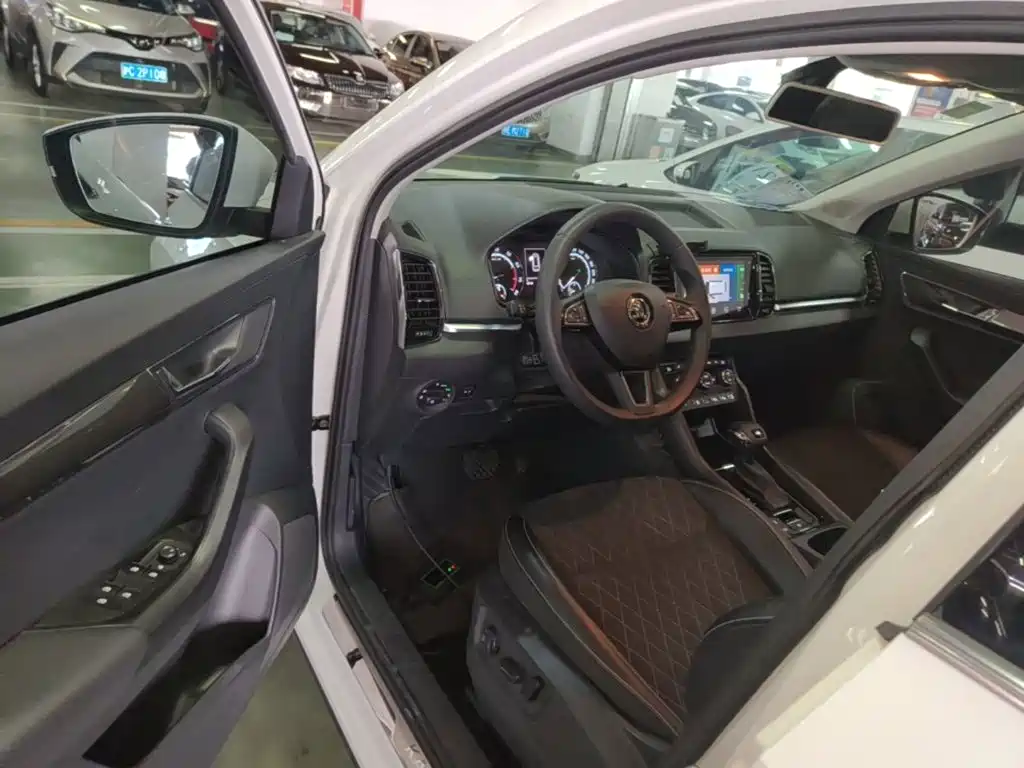 Skoda Karoq — миниатюра 16