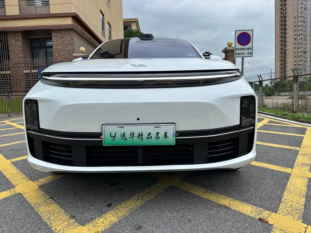 Li Auto Li L7 2025