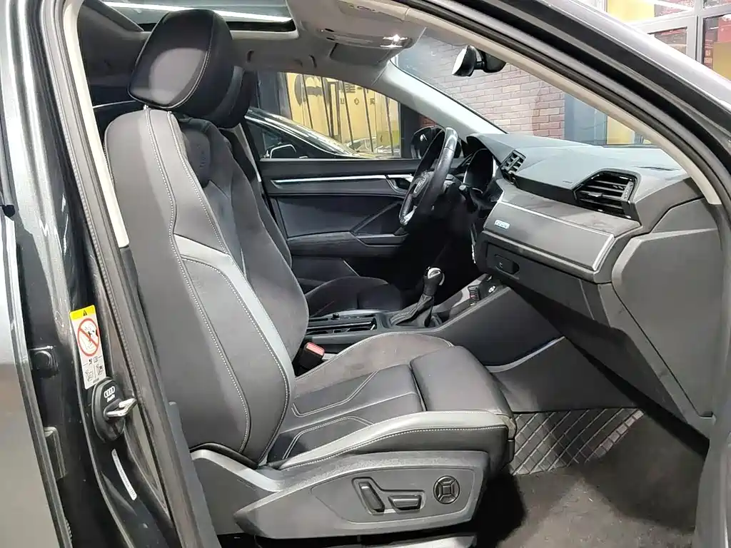 Audi Q3 Sportback — миниатюра 10