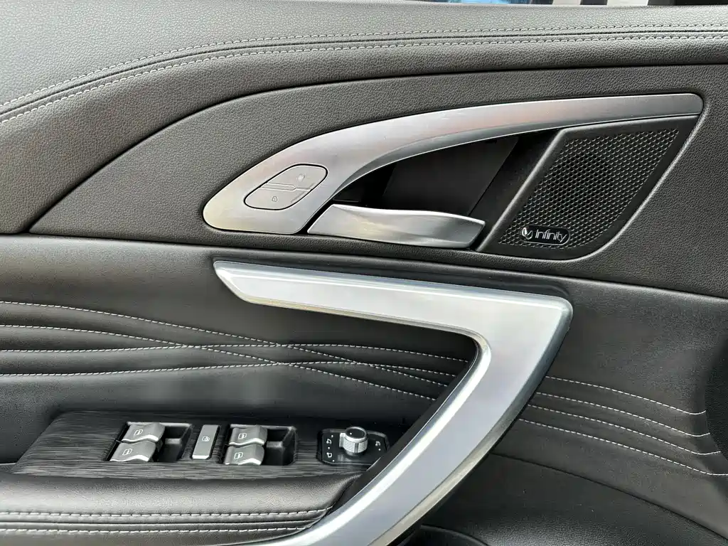 WEI PAI WEI BRAND VV7