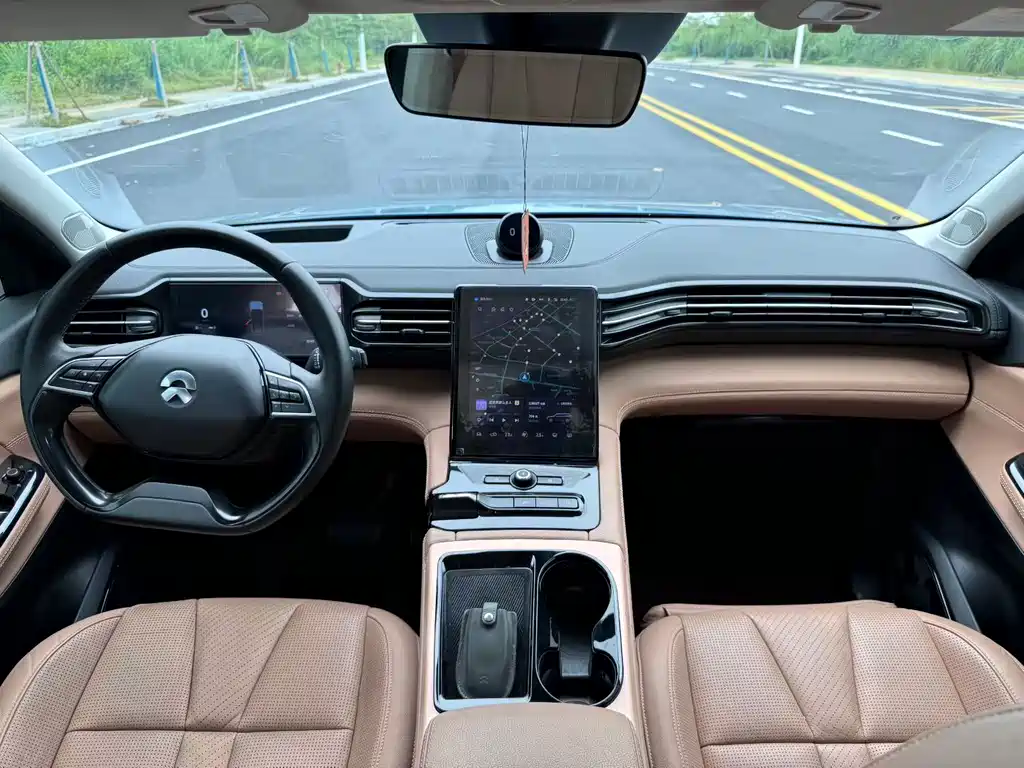 NIO ES8 — миниатюра 8