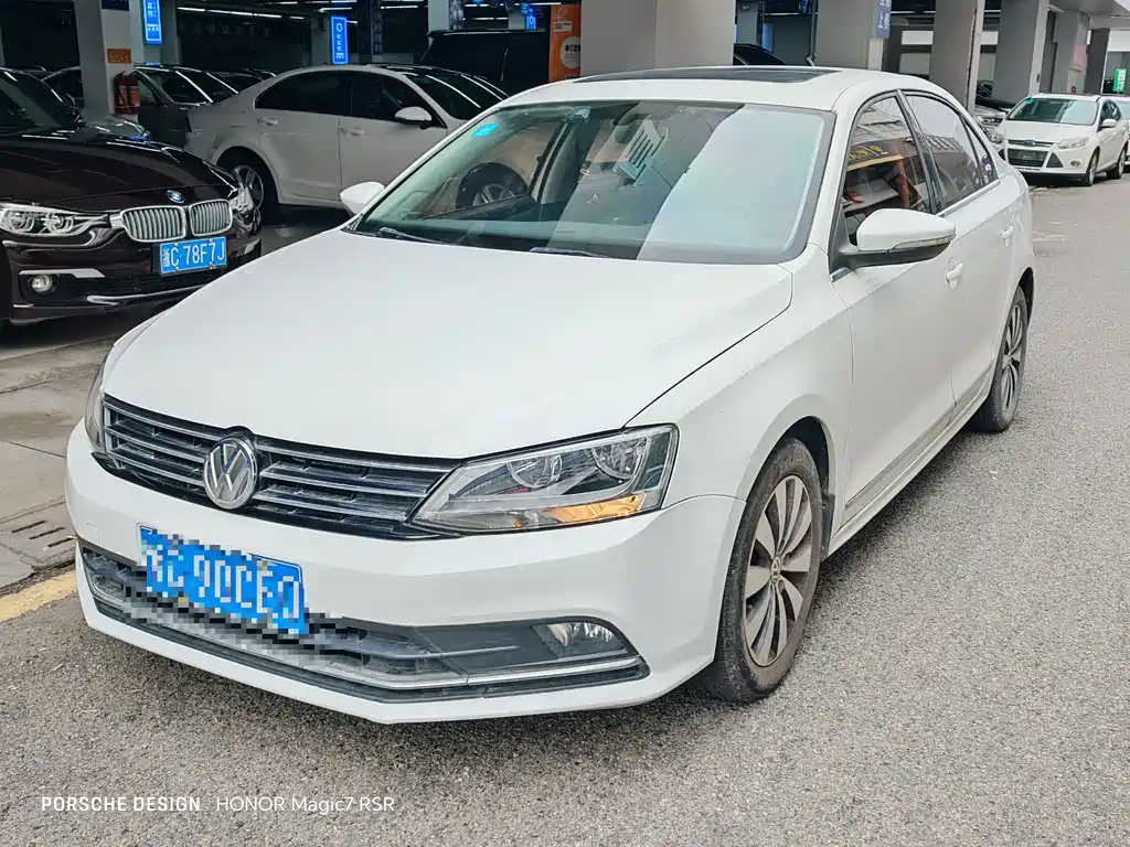 Volkswagen Sagitar 2017