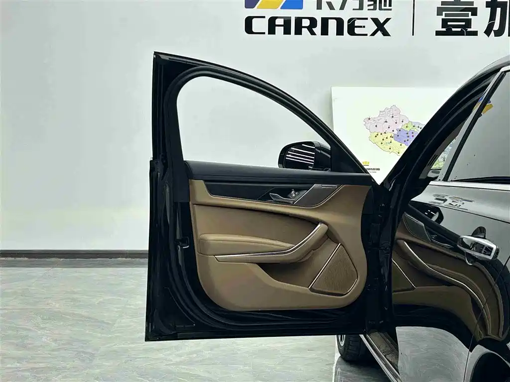 JAGUAR  XFL