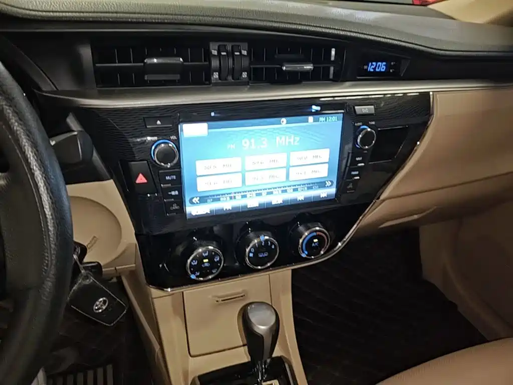 Toyota Corolla — миниатюра 13