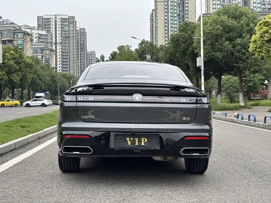 Changan Eado — миниатюра 6