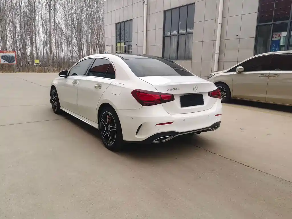 Mercedes-Benz A-Class — миниатюра 6