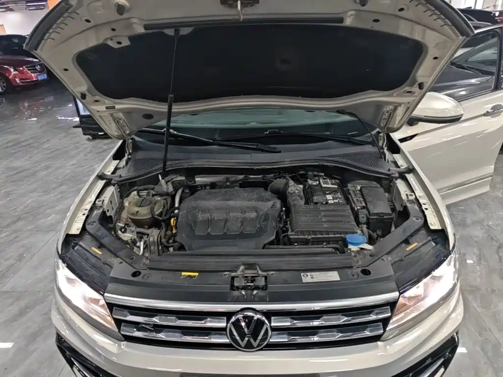 Volkswagen Tiguan L — миниатюра 20