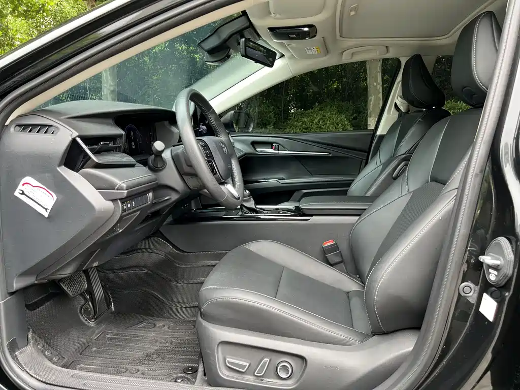 Toyota Camry 2024 2.0HGVP Luxury