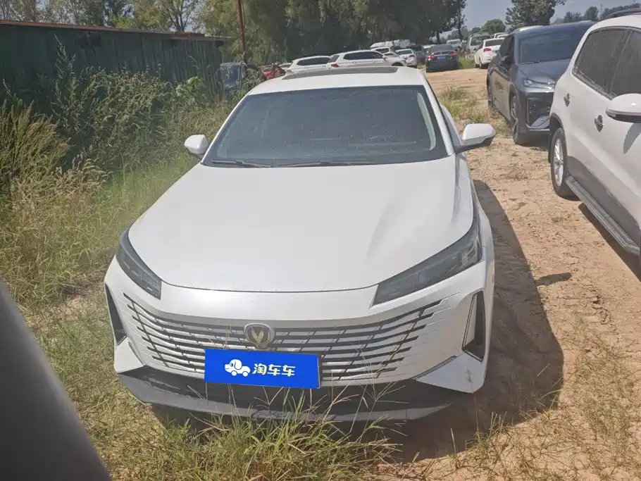 Changan Eado — миниатюра 2
