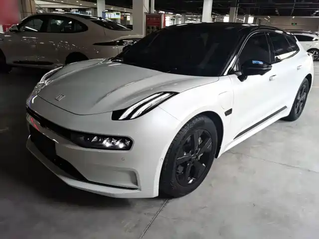 2024 Zeekr 001