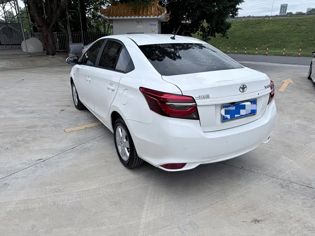 Toyota Vios — миниатюра 7