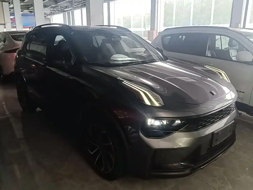 Lynk & Co 01 — миниатюра 4